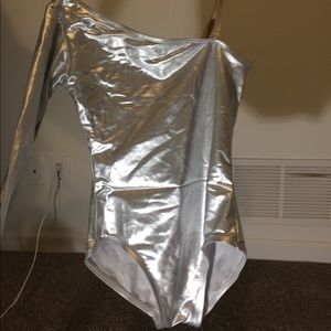 COSTUME ALERT 🚨Double Platform Metallic body suit for Dance or Out Wear size- S